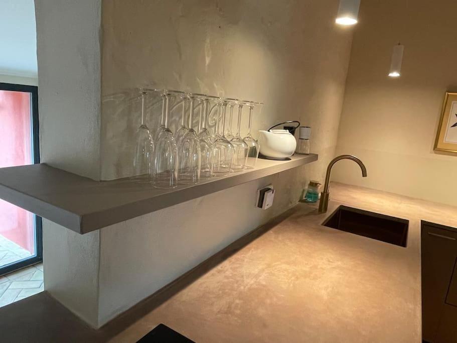 Grosse Wohnung Mit Loggia Templin Exteriör bild