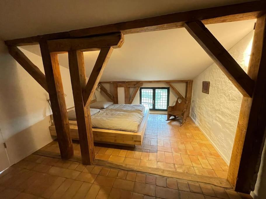 Grosse Wohnung Mit Loggia Templin Exteriör bild