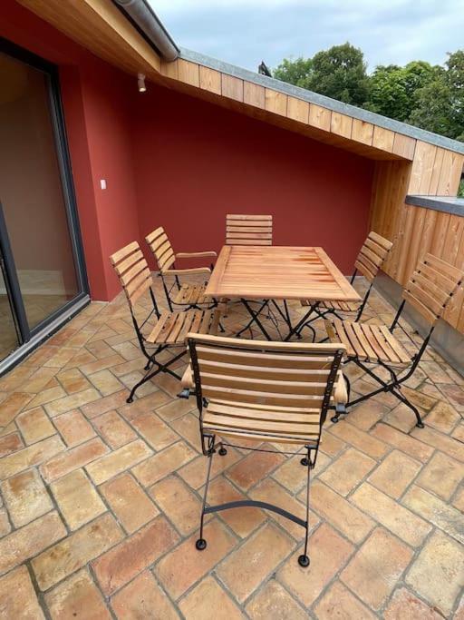 Grosse Wohnung Mit Loggia Templin Exteriör bild